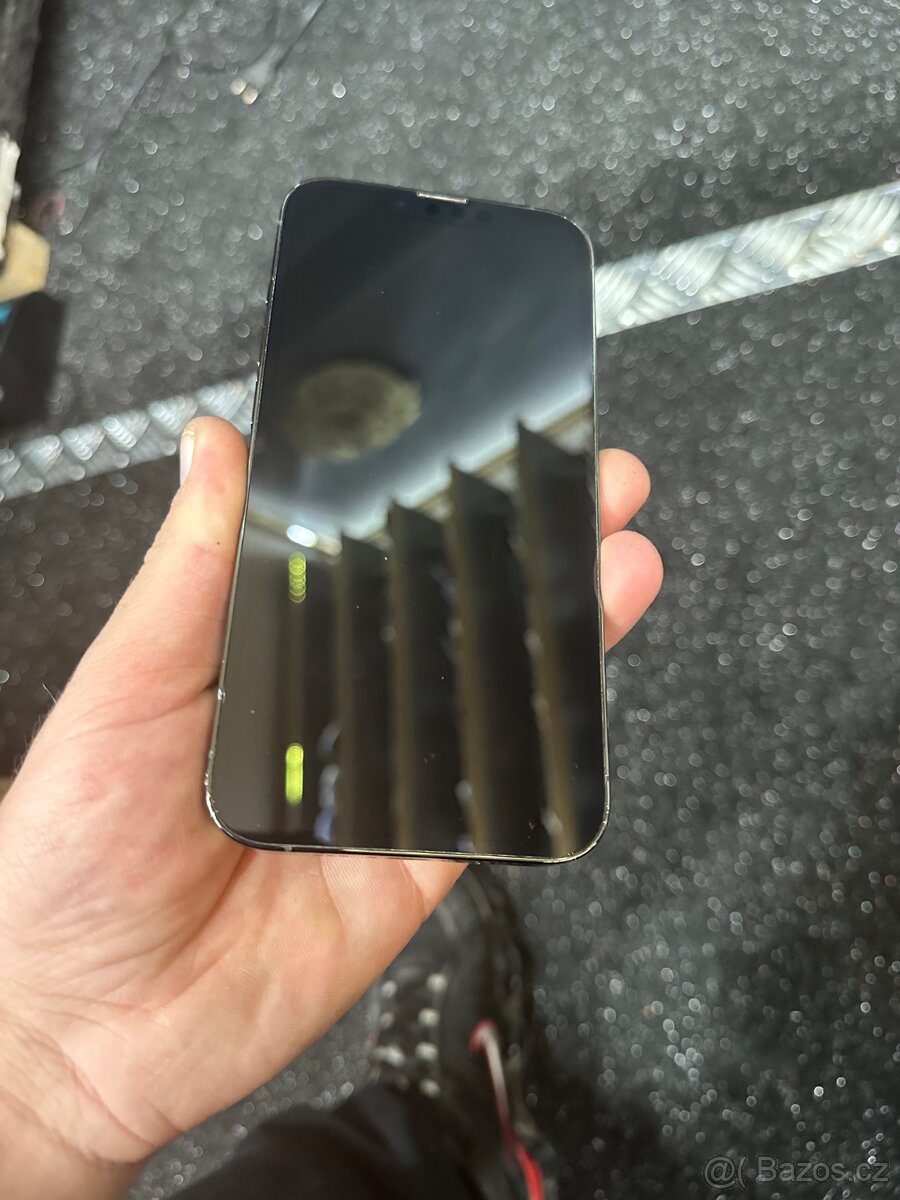 apple iphone 13 pro. STAV B - 2