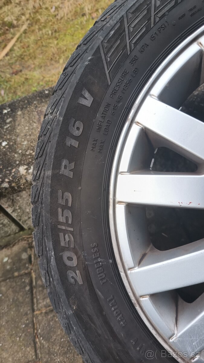 Letní pneu 205/55/16 +hlin. disky - 2
