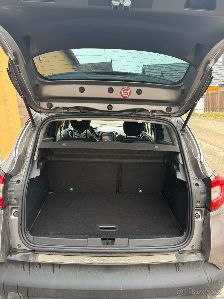 Renault Captur Hatchback 0,9 66kW 2015 naj.:114000 - 2