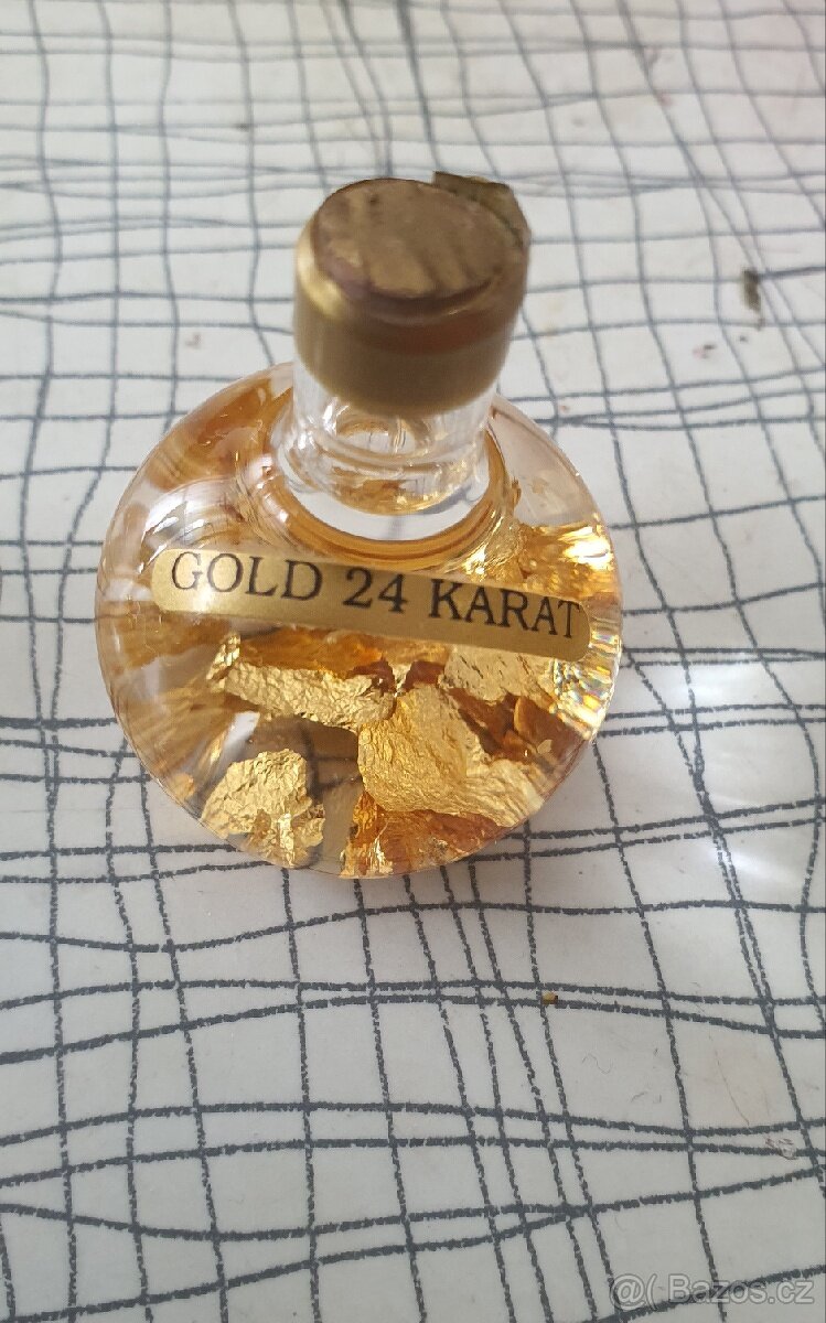 Skleněná lahvička se zlatem - 2