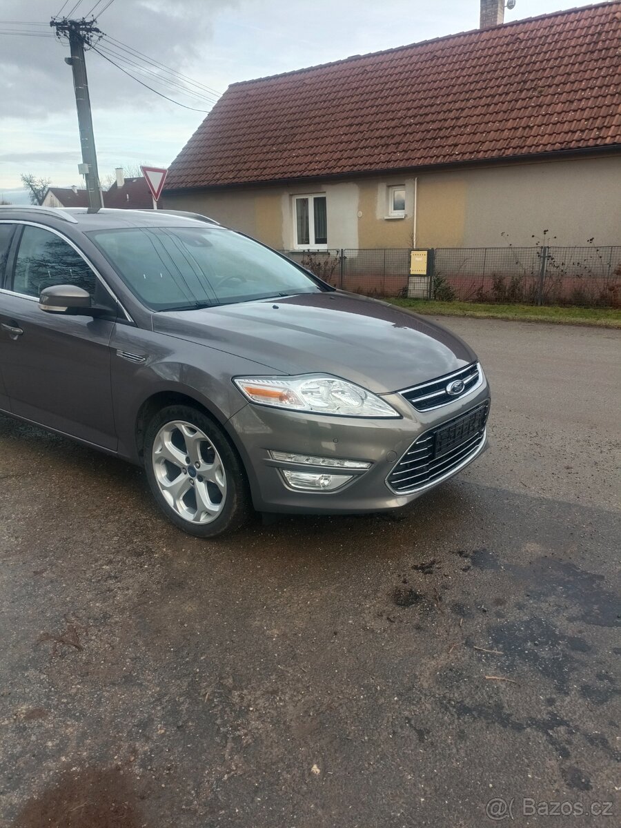 Prodám Ford Mondeo 20tdci titanium r.v 2014 - 2