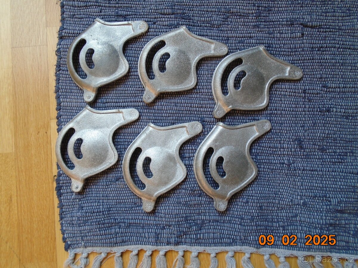 Kryt řetězoveho kolečka - 2