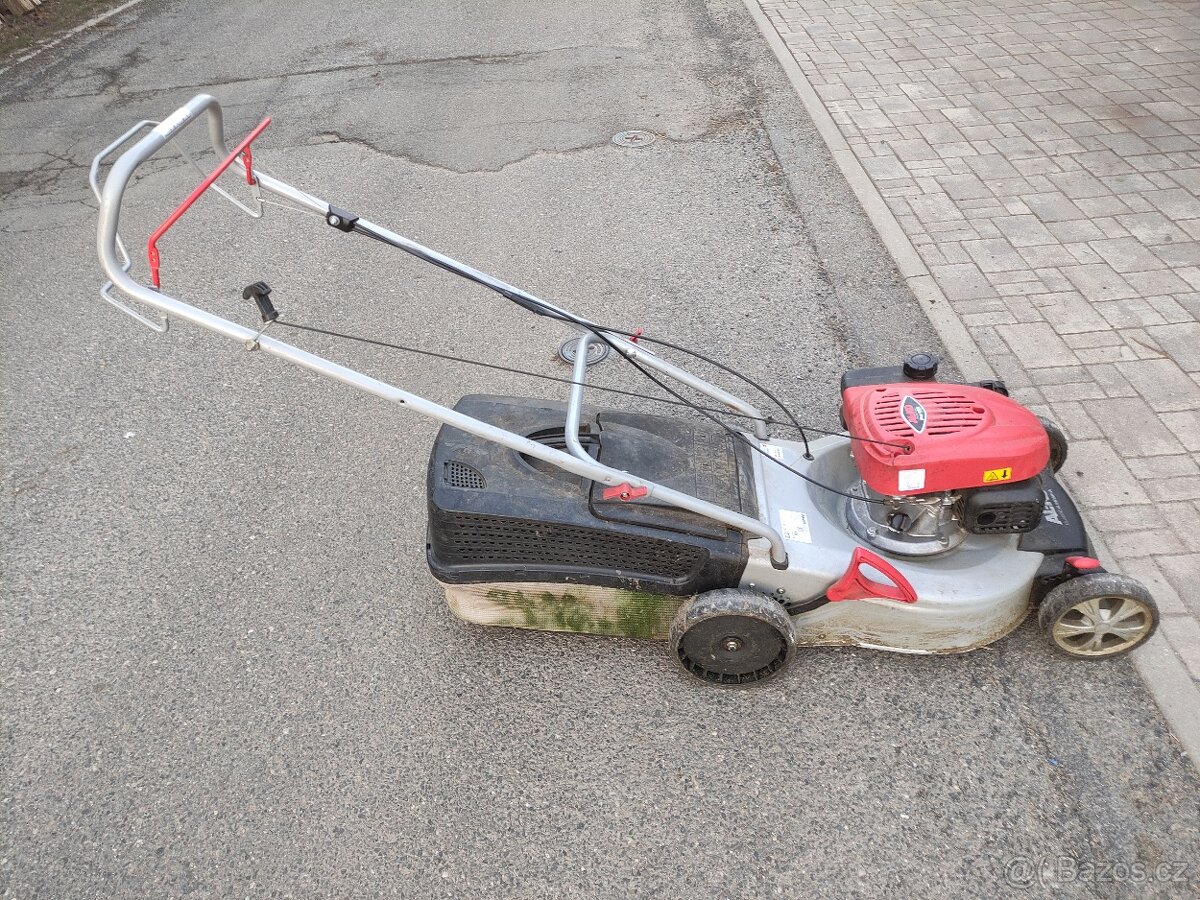 Sekačka na trávu s pojezdem - 2