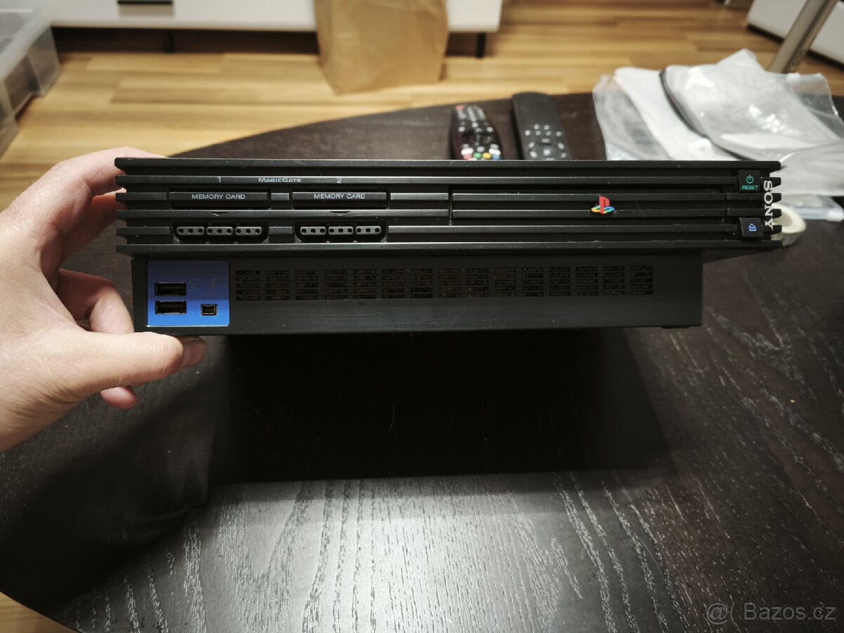 Prodám PlayStation 2 - 2