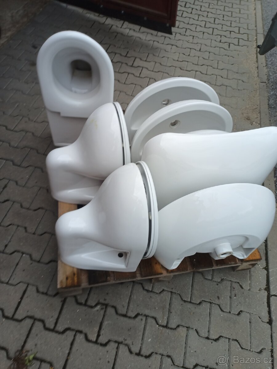 Umyvadla, záchodová mísa - 2