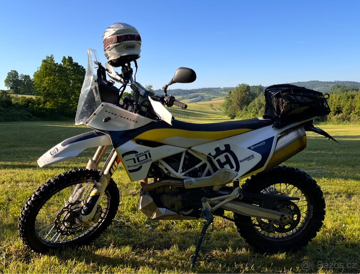Husqvarna 701 enduro - Rade Garage - kokpit