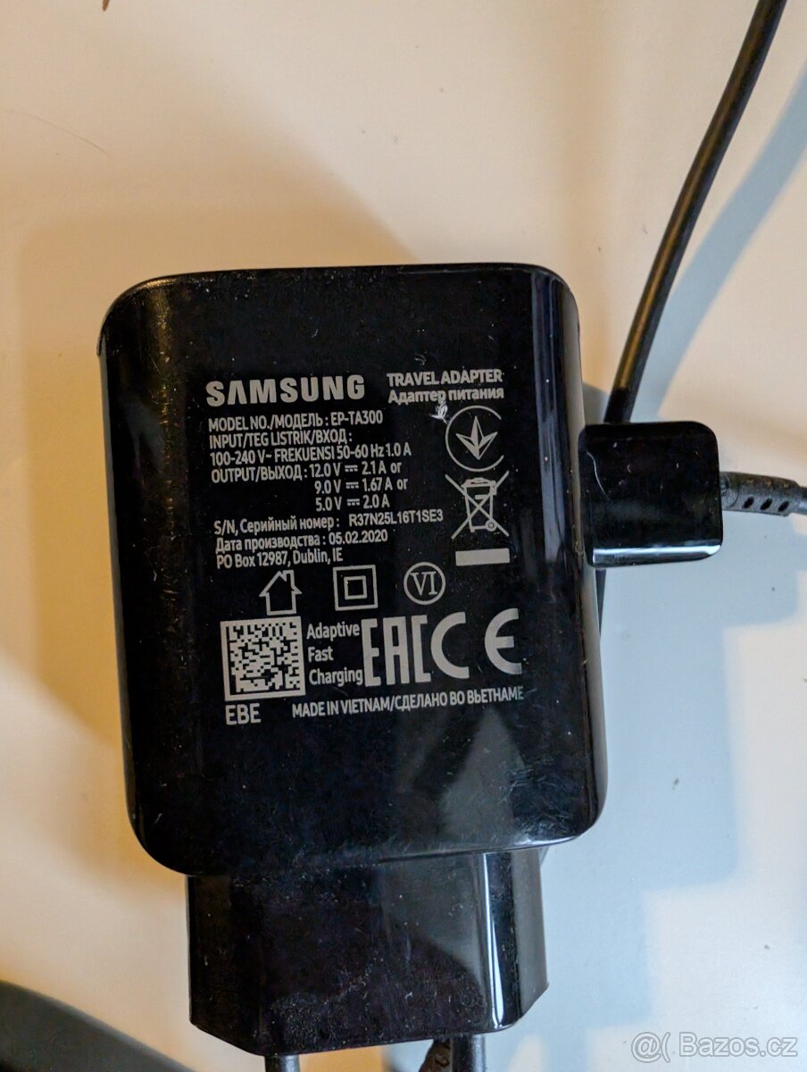 Samsung dvouplotnová nabíjecí podložka EP-P5200 - 2