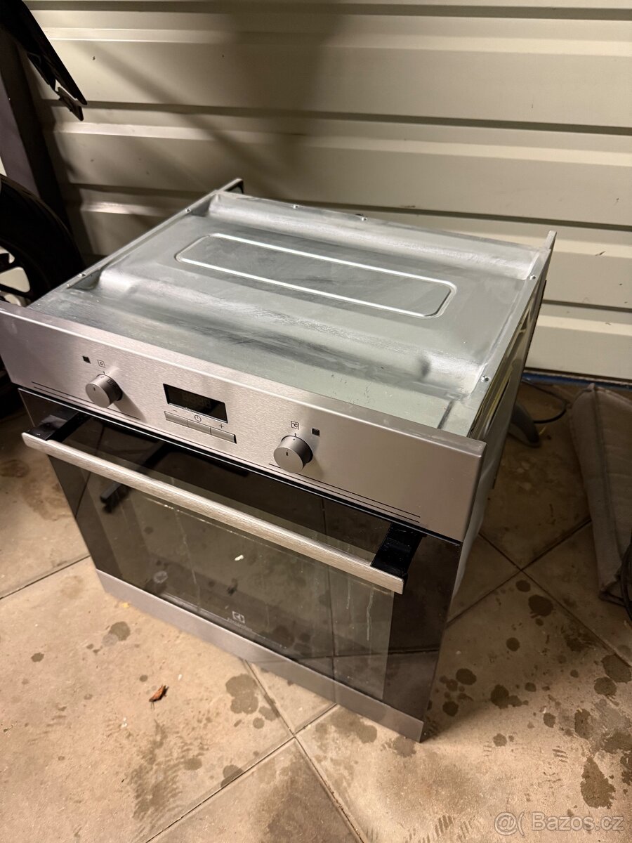 Trouba Electrolux - 2