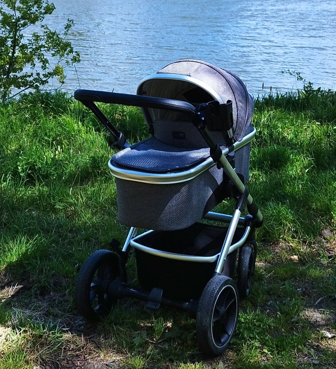 Kočárek korba + sporťák - 2