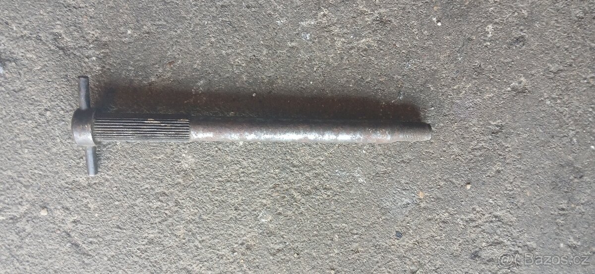 Osa p. kola ČZ 125T - 2