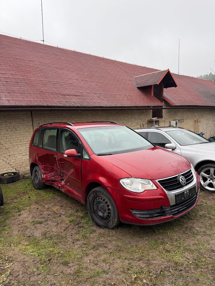 Volkswagen Touran, facelift, 1.9tdi, 77kw, 2007 rok, DÍLY - 2