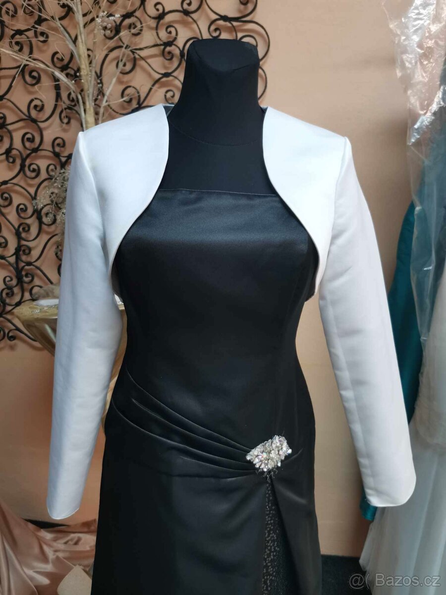 NEVŠEDNÍ SVATEBNÍ ŠATY vel.38/40+SPODNICE A BOLERKO - 2