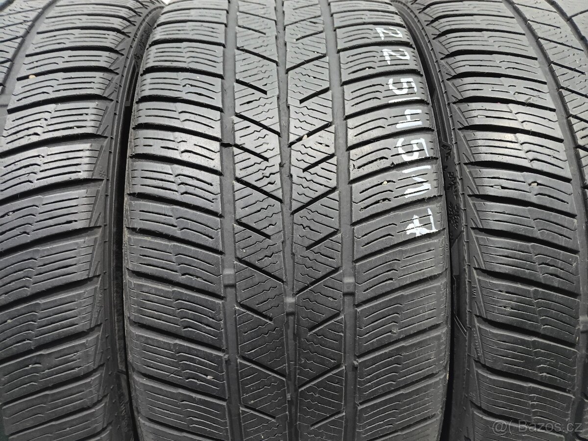 Zimní pneu 225/45/17 Barum - 2