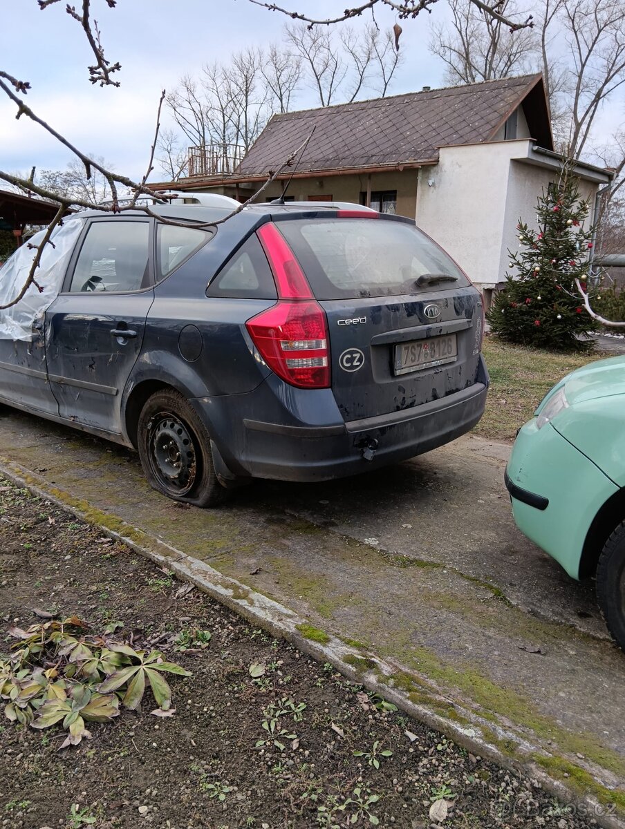 KIA CEED 1.6 CRDI 84 KW - 2