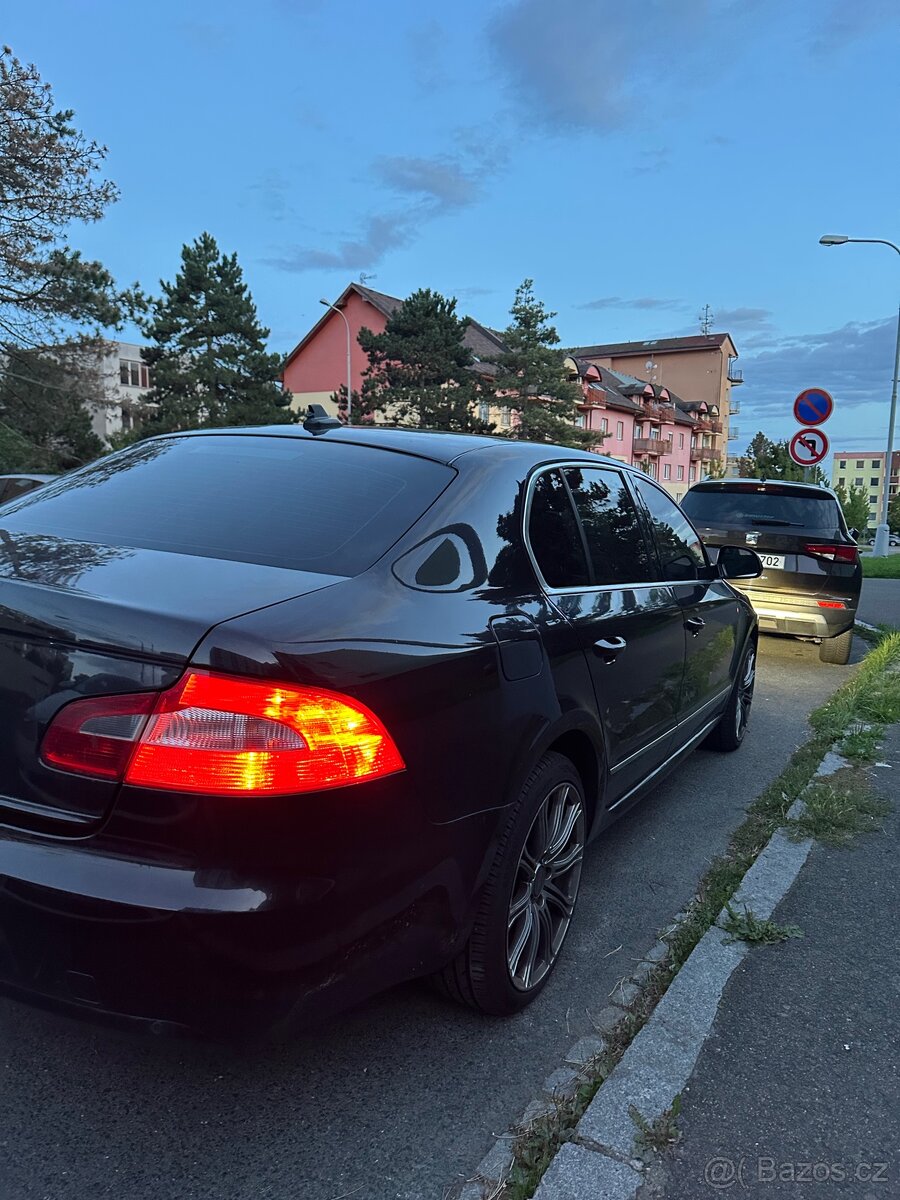 Škoda Superb 2009 2.0d 103 kW - 2