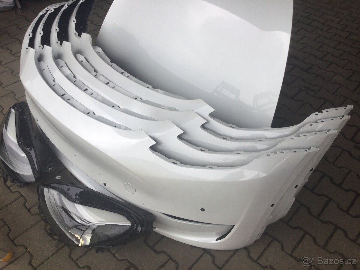 Tesla Y,3,S díly - 2