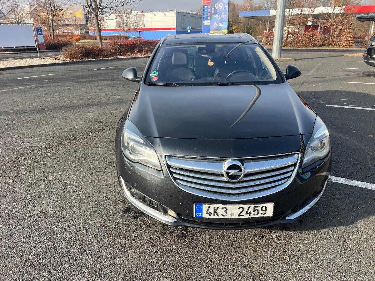 Opel insignia biturbo OPC line 2015 - 2