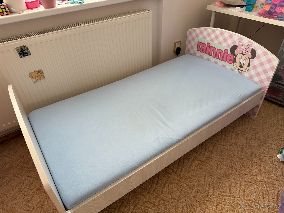 dětská postel Disney Minnie - 2
