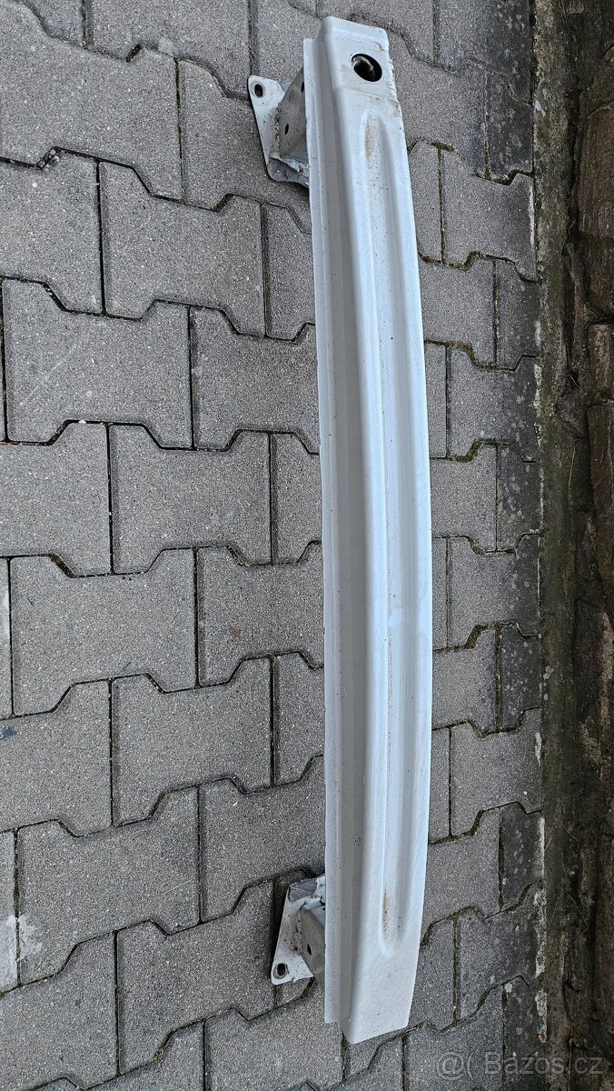 Vystuha zadniho narazniku superb 3 combi - 2