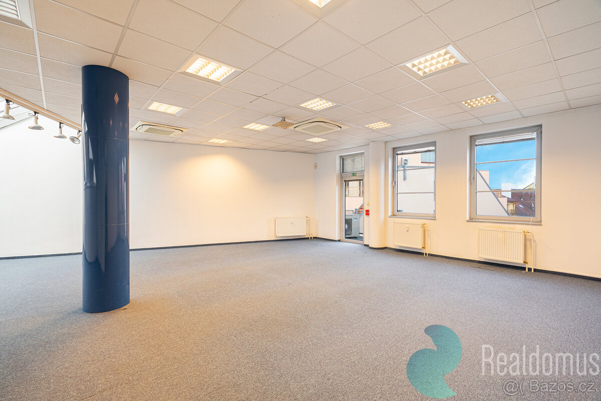Pronájem, kanceláře, centrum města, ulice Pražská - 2