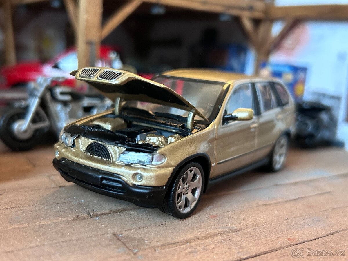 Bmw x5 1:43 minichamps - 2