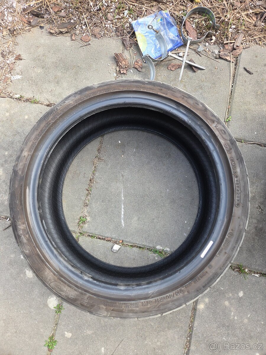 215/40 r17 Toyo , 215/40/17 - 2