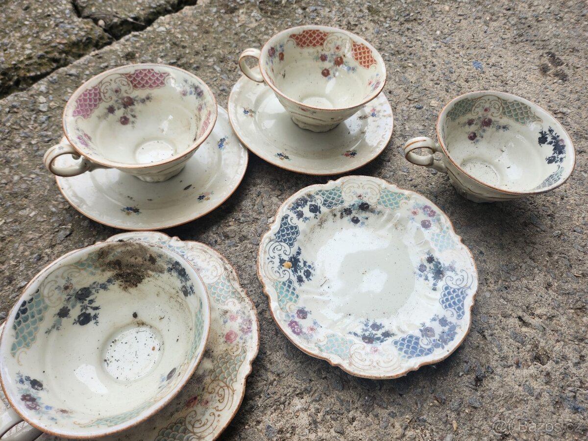 Hrnečky+šálky 70léta - 2