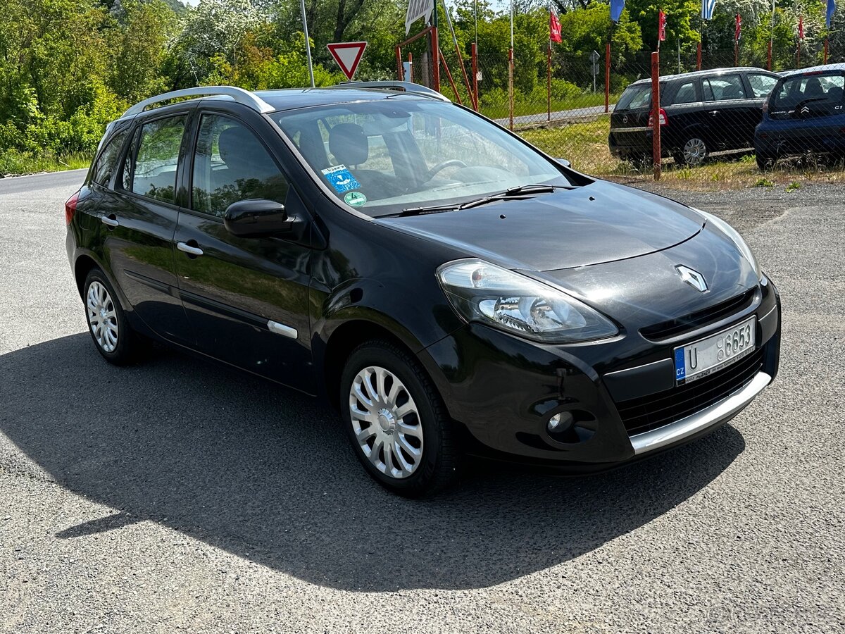 Renault Clio kombi 1.2i, r.2012, klima, pěkný stav - 2