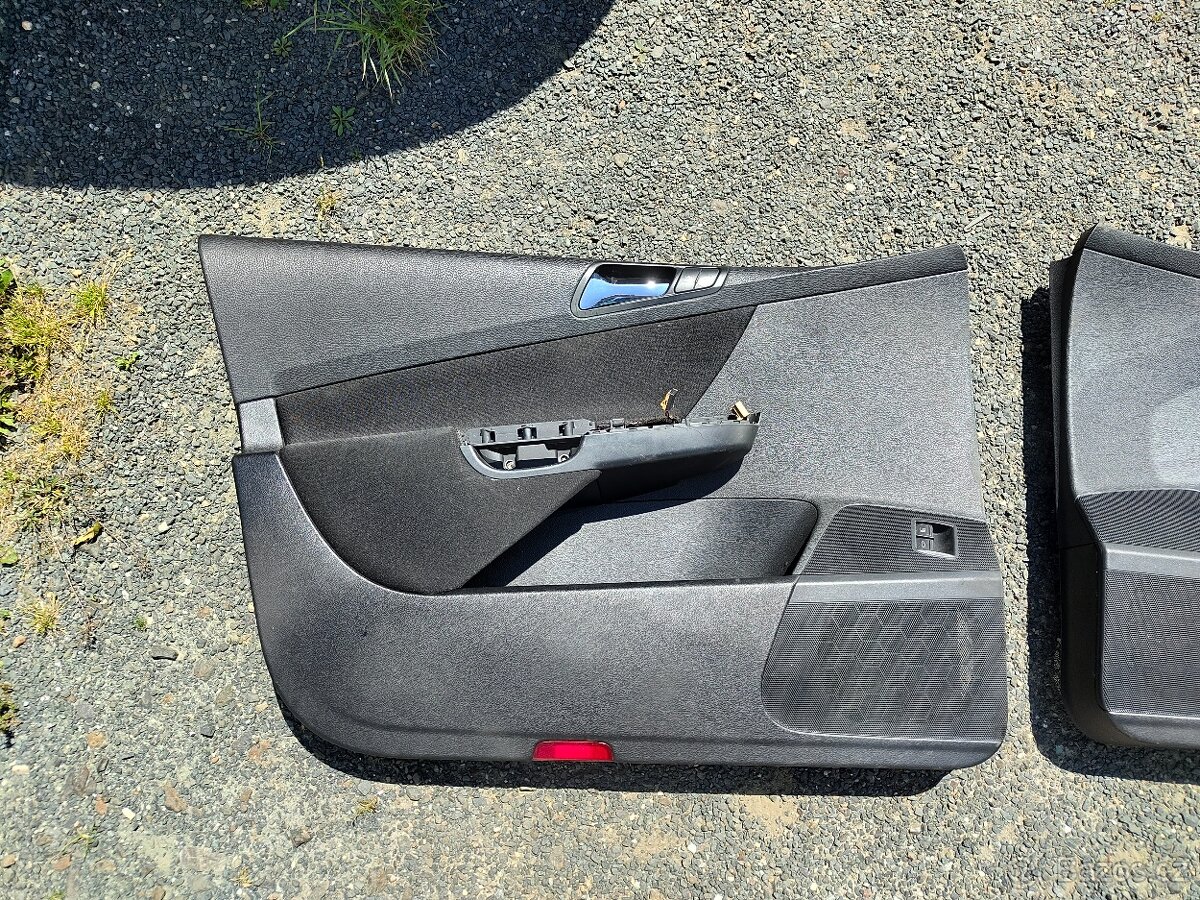 Tapeci Passat B6 combi - černé - 2