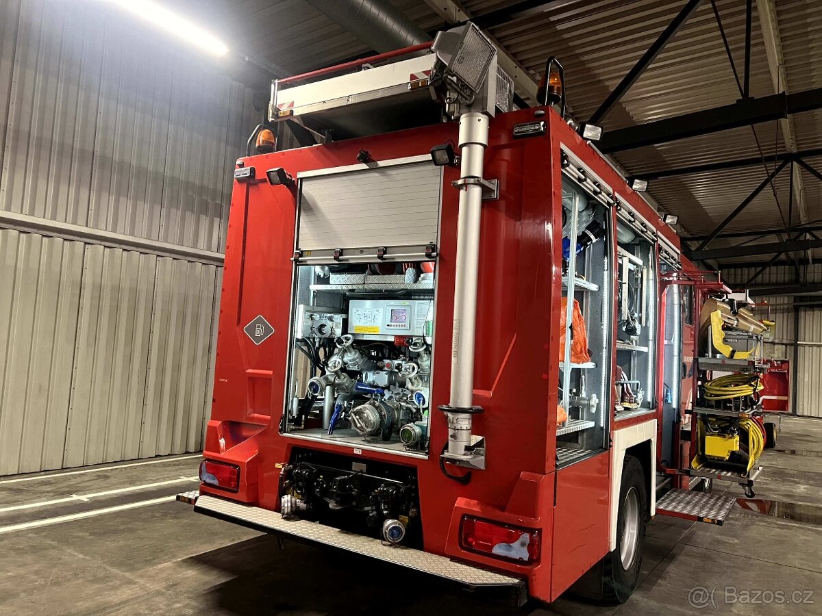 prodáme hasičský MAN TGM , 4X4, 3200L VODY, model 2011 - 2