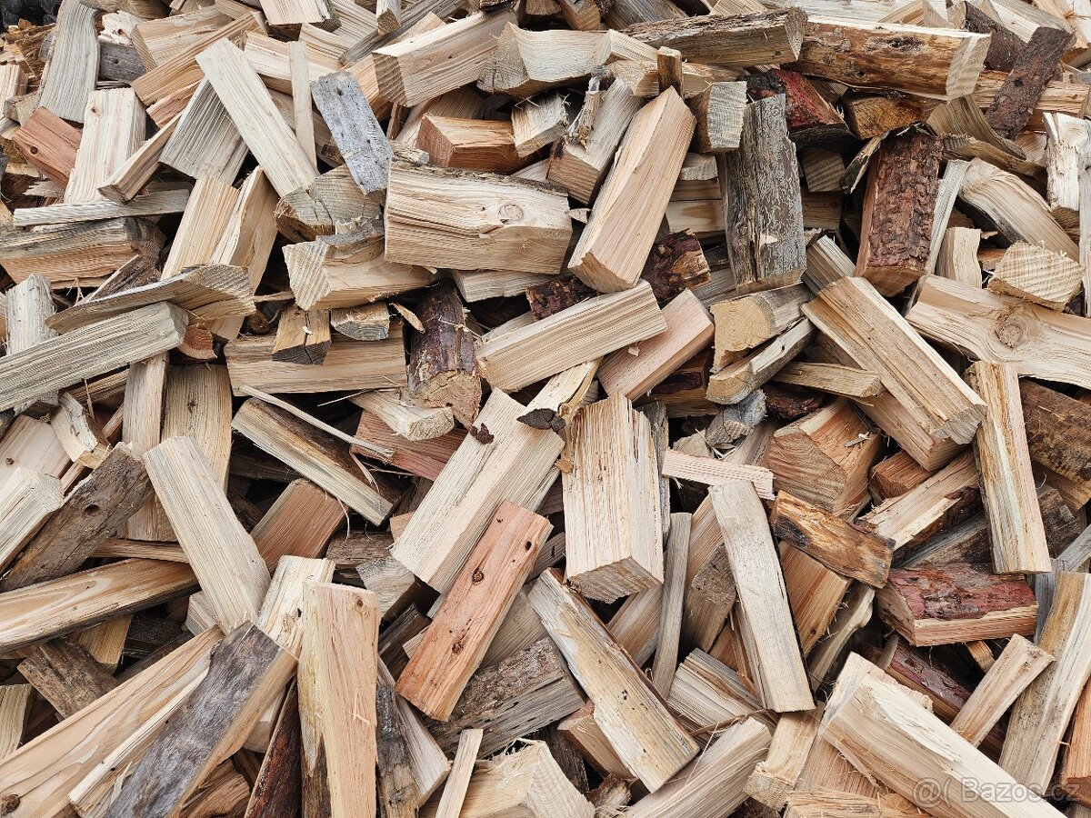 Palivové dřevo tvrdé DUB JAVOR JASAN... štipaný - 2