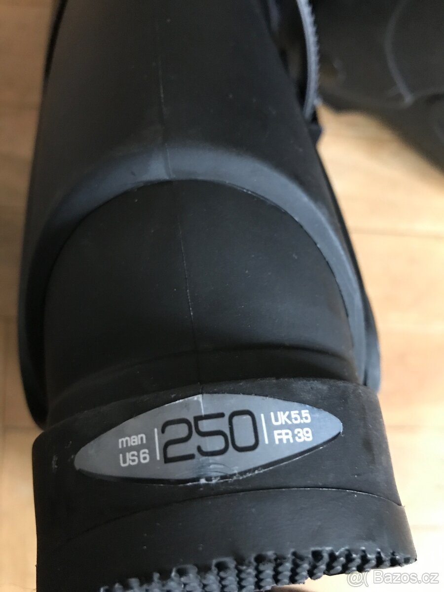 Lyžáky vel. 39, 250 - 2