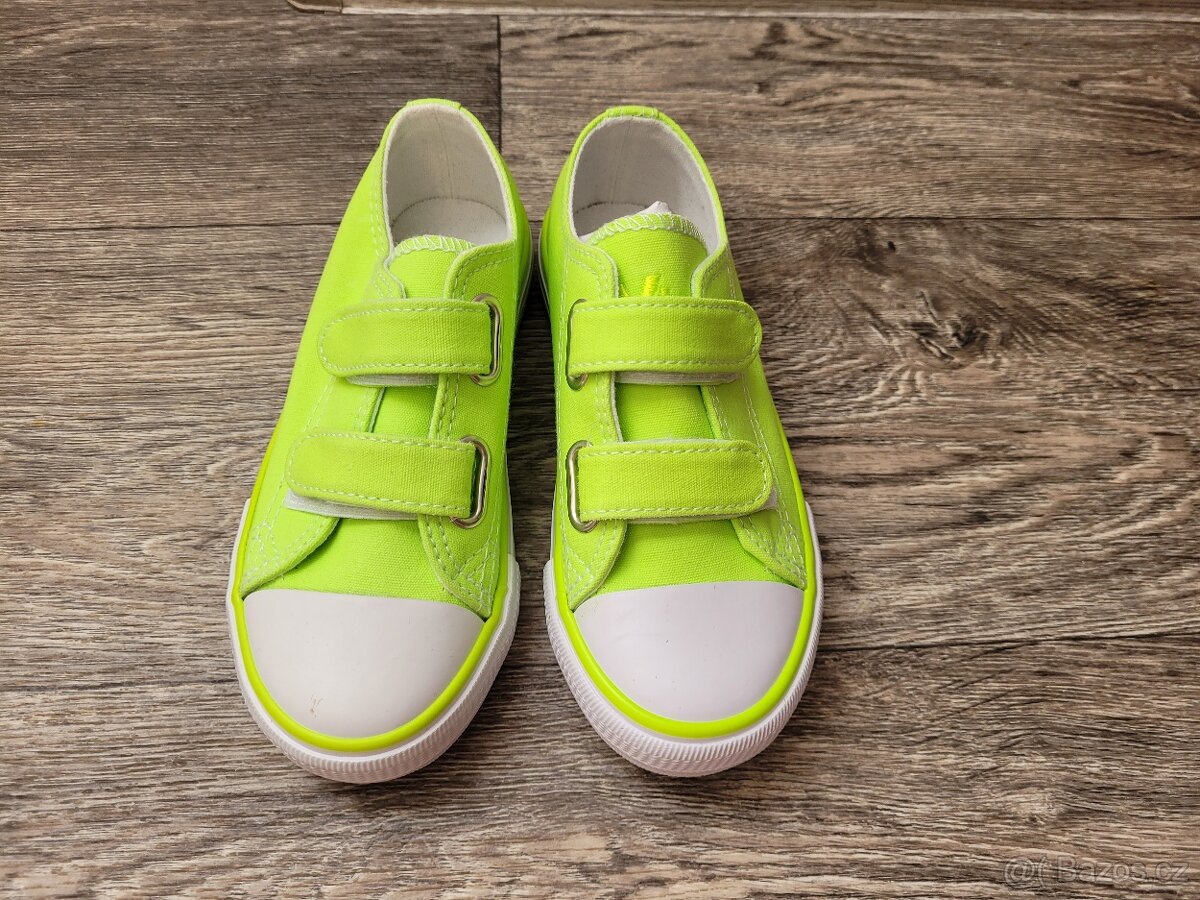 Nenošené, nové dětské tenisky vel. 28 - 2