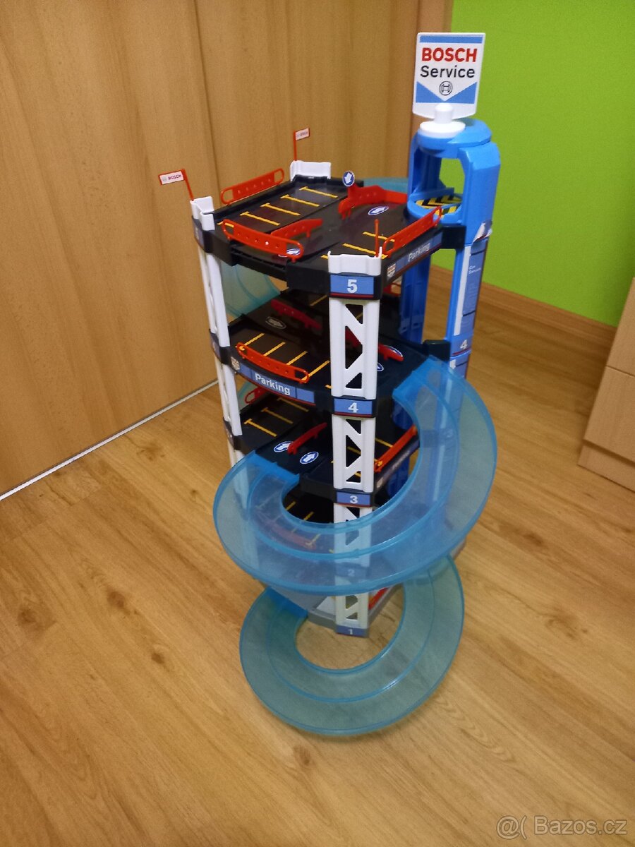 Parkovací dům Bosch - 2