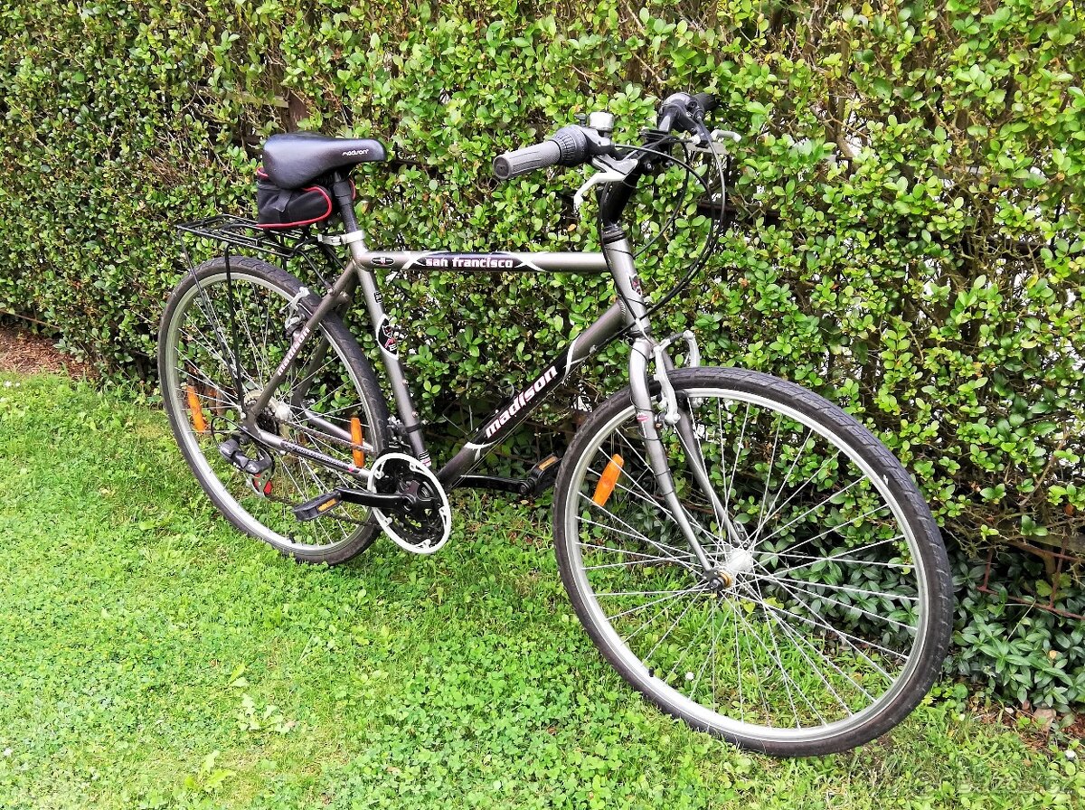 Dámské trekingové kolo - 2