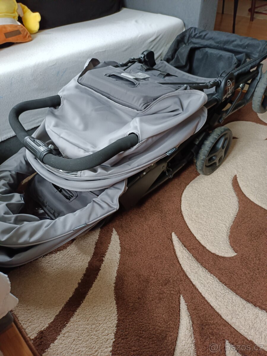 Kočárek pro sourozence - 2