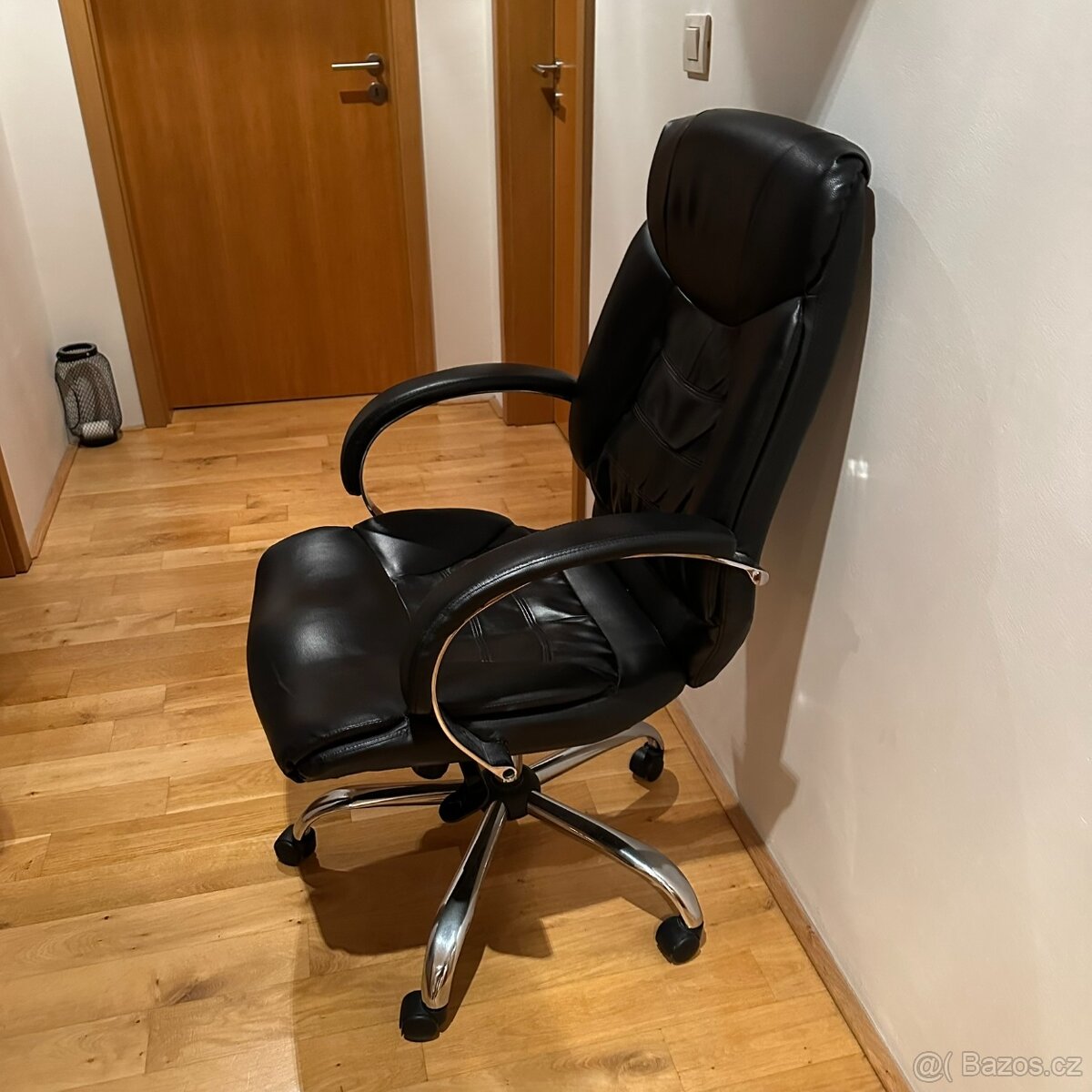 Kancelářské křeslo - 2