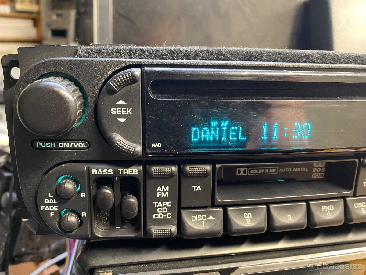 Autorádio MC CD Chrysler Dodge Jeep - 2