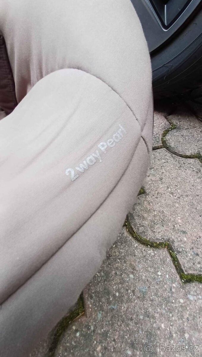 Autosedačka + základna - 2