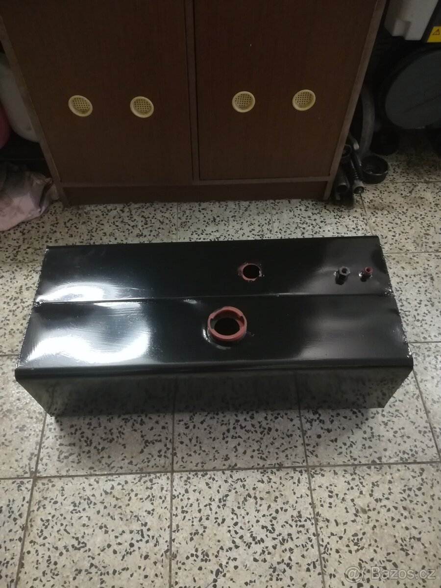 Multicar M25 - nádrž - 2