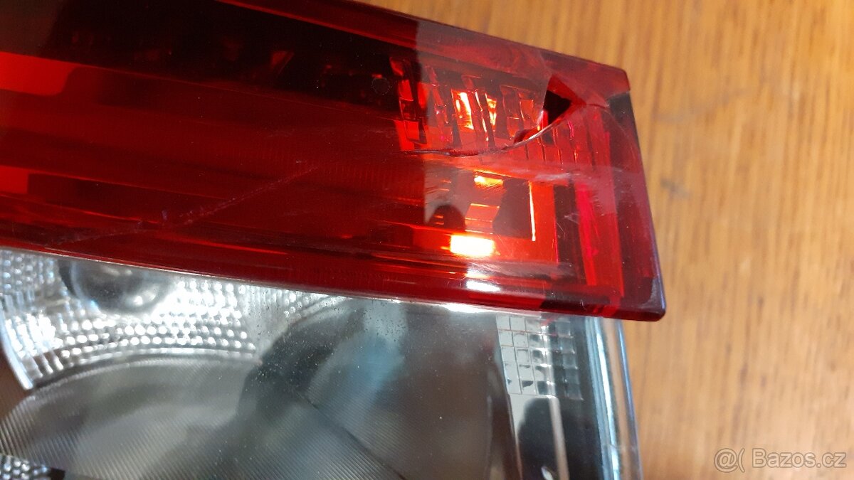 L.zadní světlo Škoda Superb 3 - 2