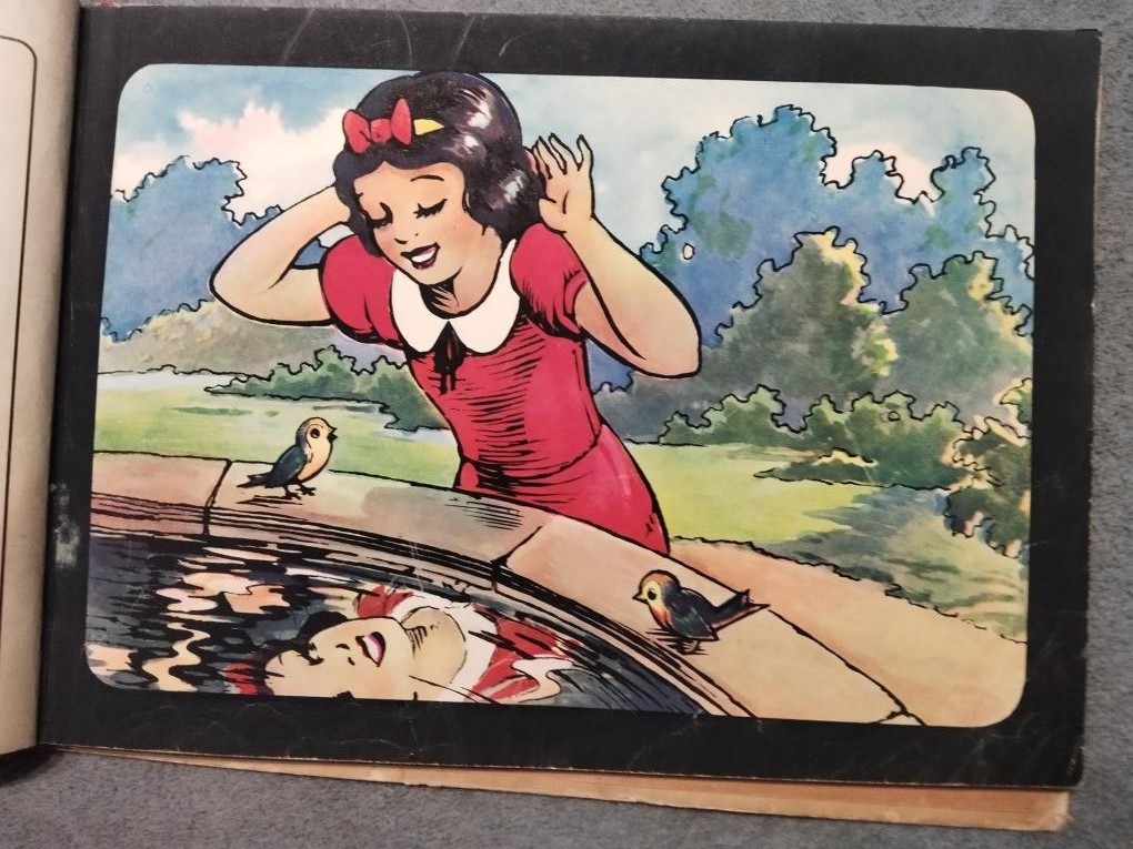 SNĚHURKA A 7 TRPASLÍKŮ /1937/ - 2