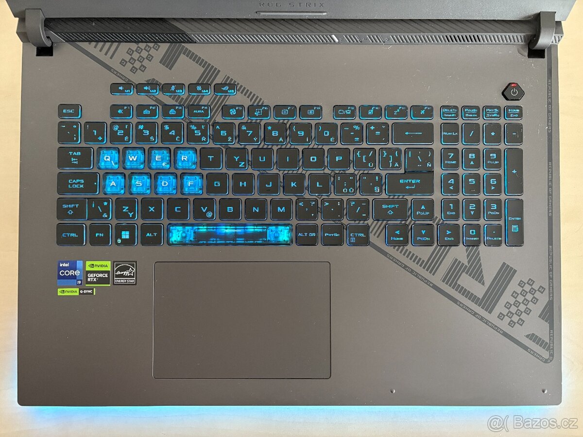 ASUS ROG Strix G18/RTX4060/i9-13980/1TB/RAM32GB/DDR5 - 2