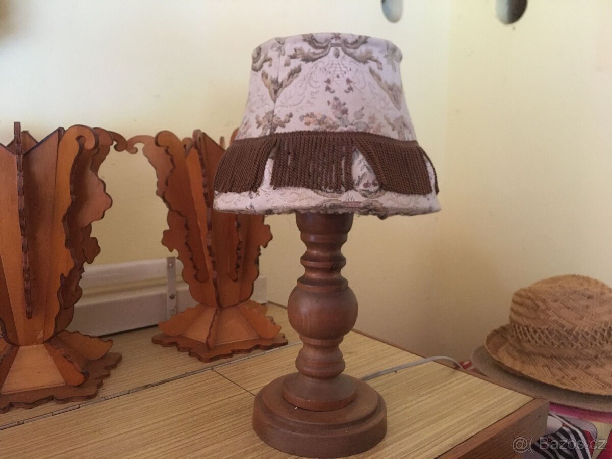 Chromovaná lampička + Stolní - 2