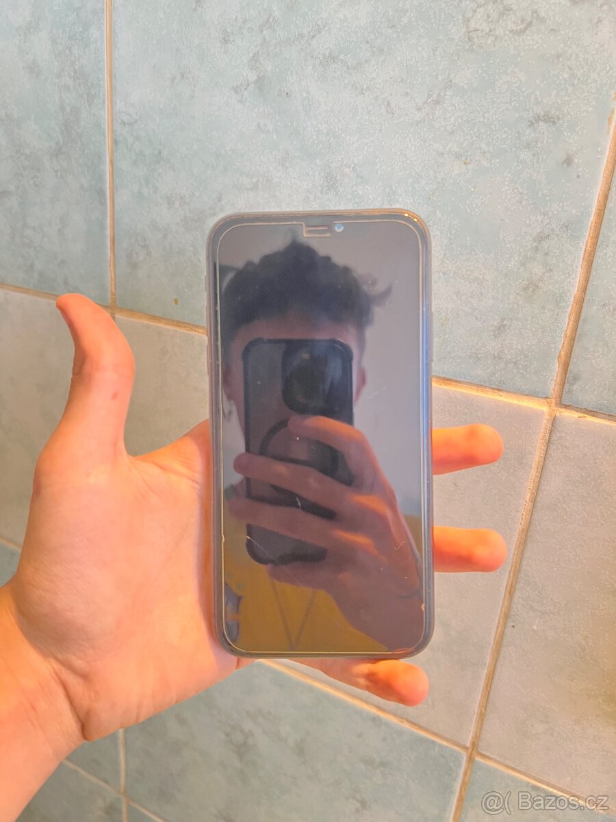 Apple Iphone 11 64GB - 2