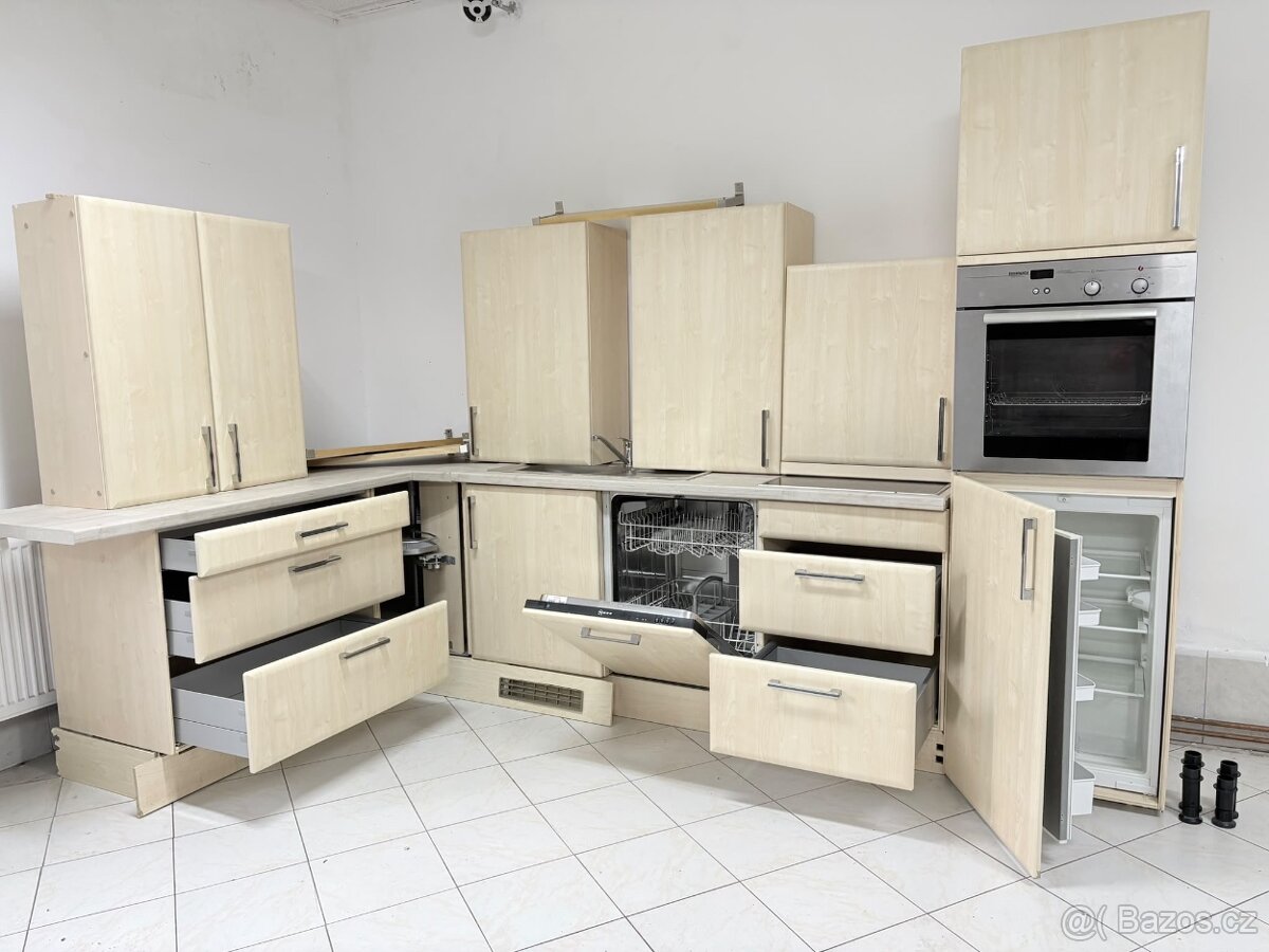Kuchyňská linka včetně spotřebičů - 2