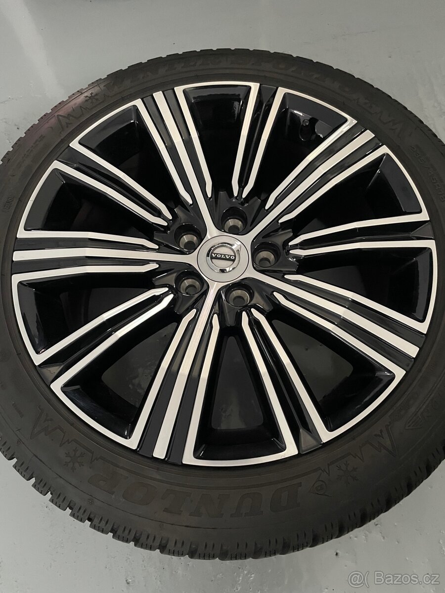 Original zimni Volvo V60 S60 r18 Dunlop 235/45/18 99% dot23 - 2