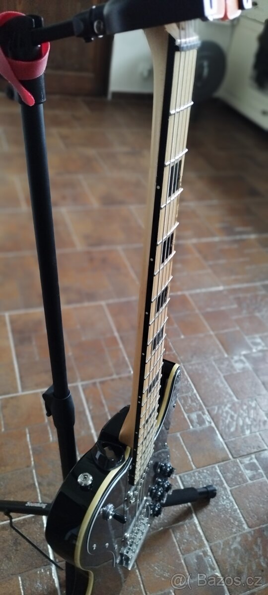 Elektrickou kytaru Schecter PT fastback - 2