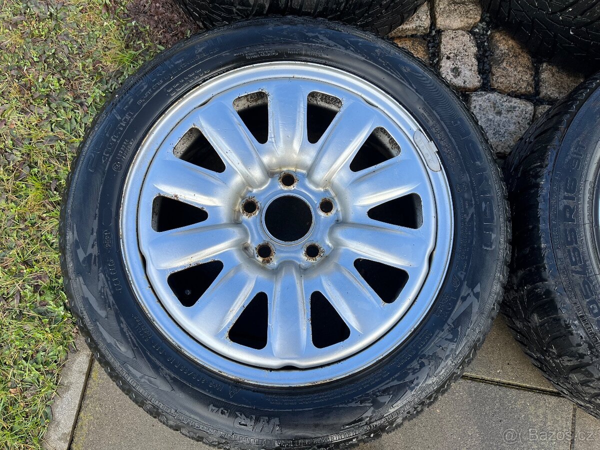 4x plechový disky 5x114 R16, zimní pneu - 2