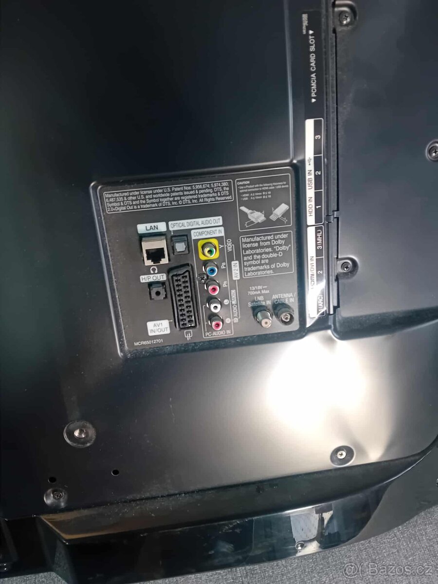 Prodám TV LG 47LA660S funkční - 2